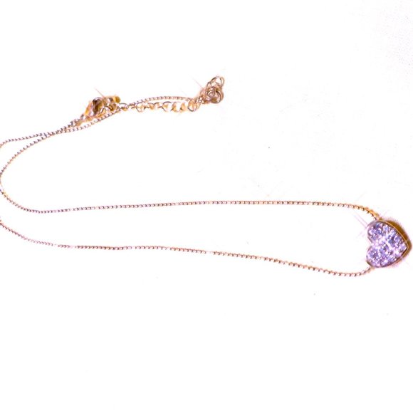 Gorgeous, Reasonable ~~~ Heart Shaped NECKLACE ~~~ - Picture 2 of 2